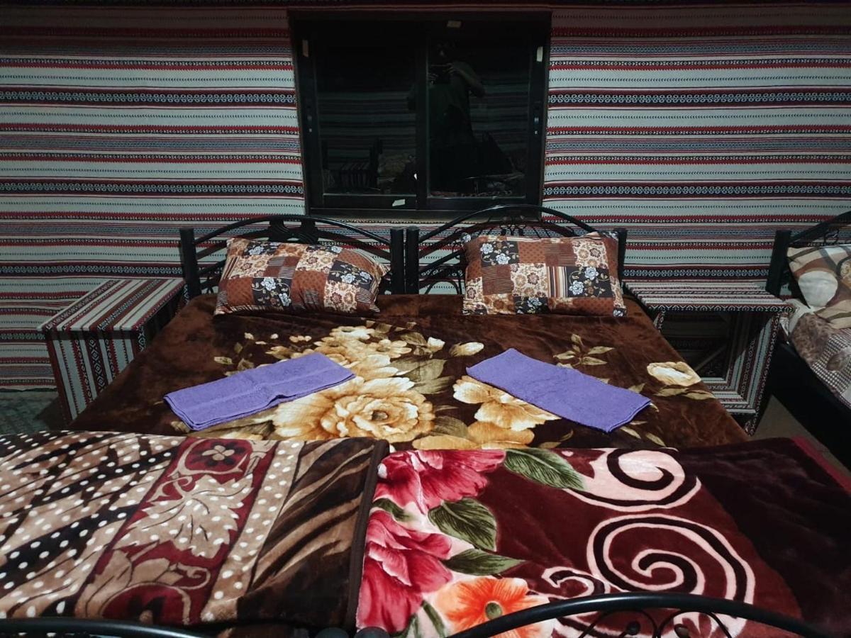 Oryx Camp Hotel Wadi Rum Buitenkant foto